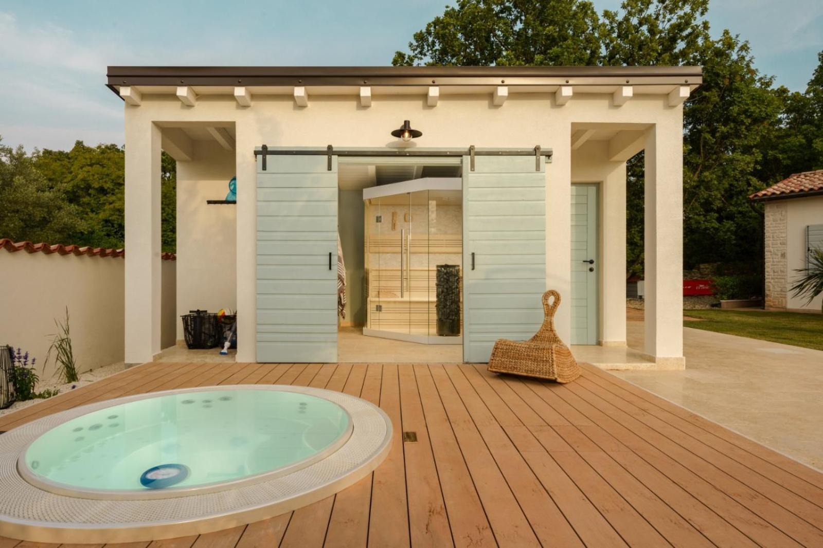 Luxury Villa In Istria - 9,000 Sqm Private Estate With Pool & Sauna, 15 Min To Sea, Near Fazana, 3 Bedrooms Juršići Eksteriør billede