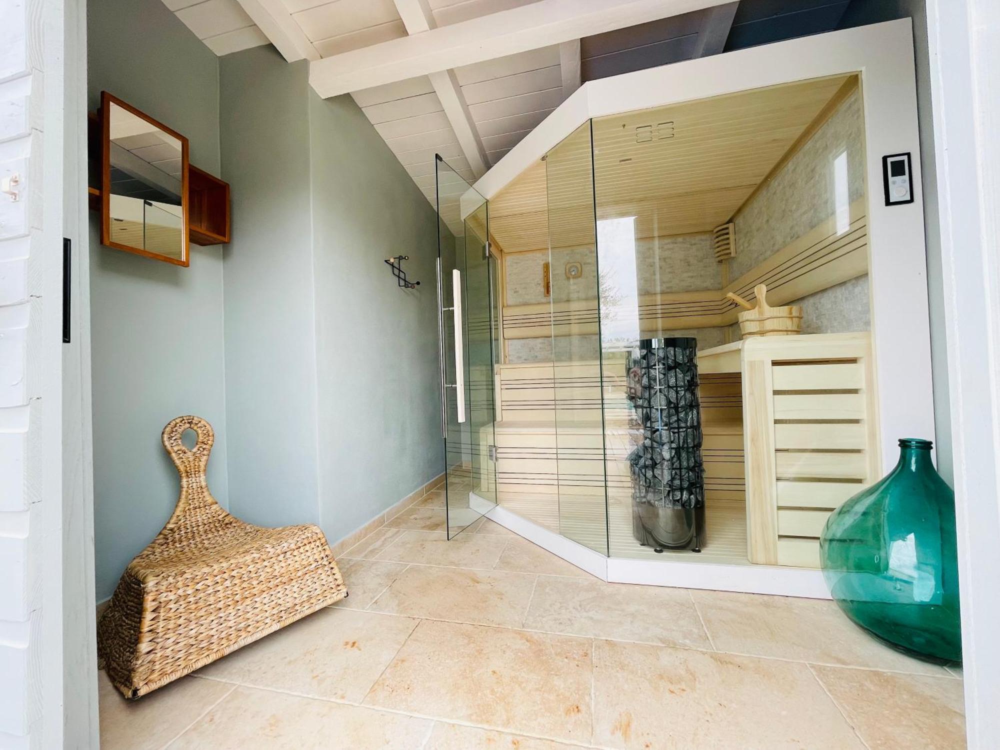 Luxury Villa In Istria - 9,000 Sqm Private Estate With Pool & Sauna, 15 Min To Sea, Near Fazana, 3 Bedrooms Juršići Eksteriør billede